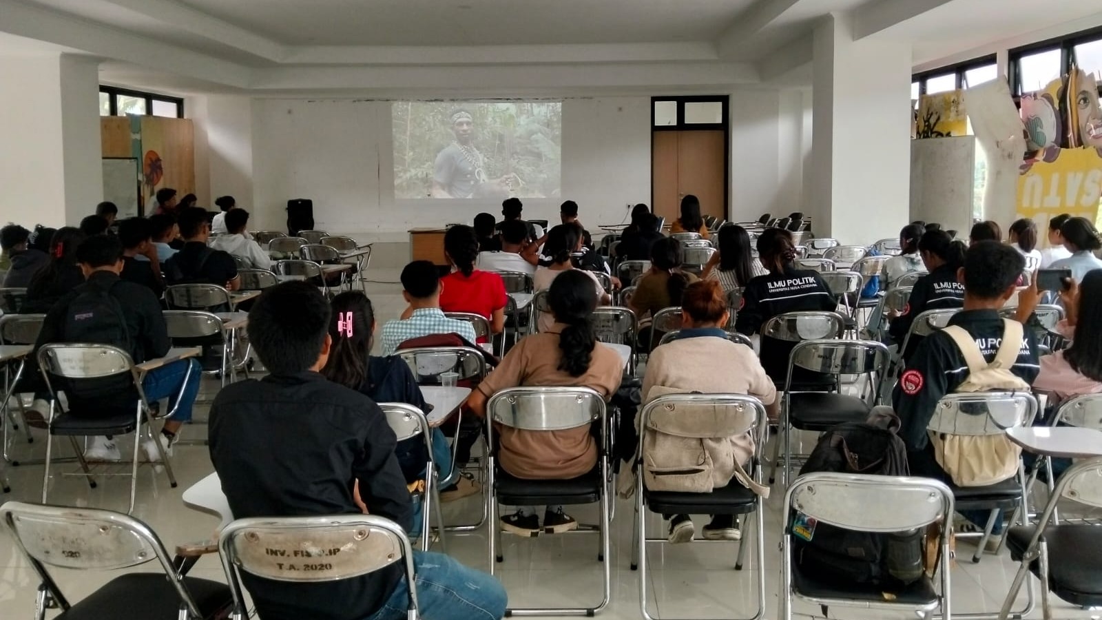 Mahasiswa Undana Gelar Nobar “Pesta Babi”: Bahas Isu Kolonialisme, Oligarki, hingga Perlawanan Masyarakat Adat