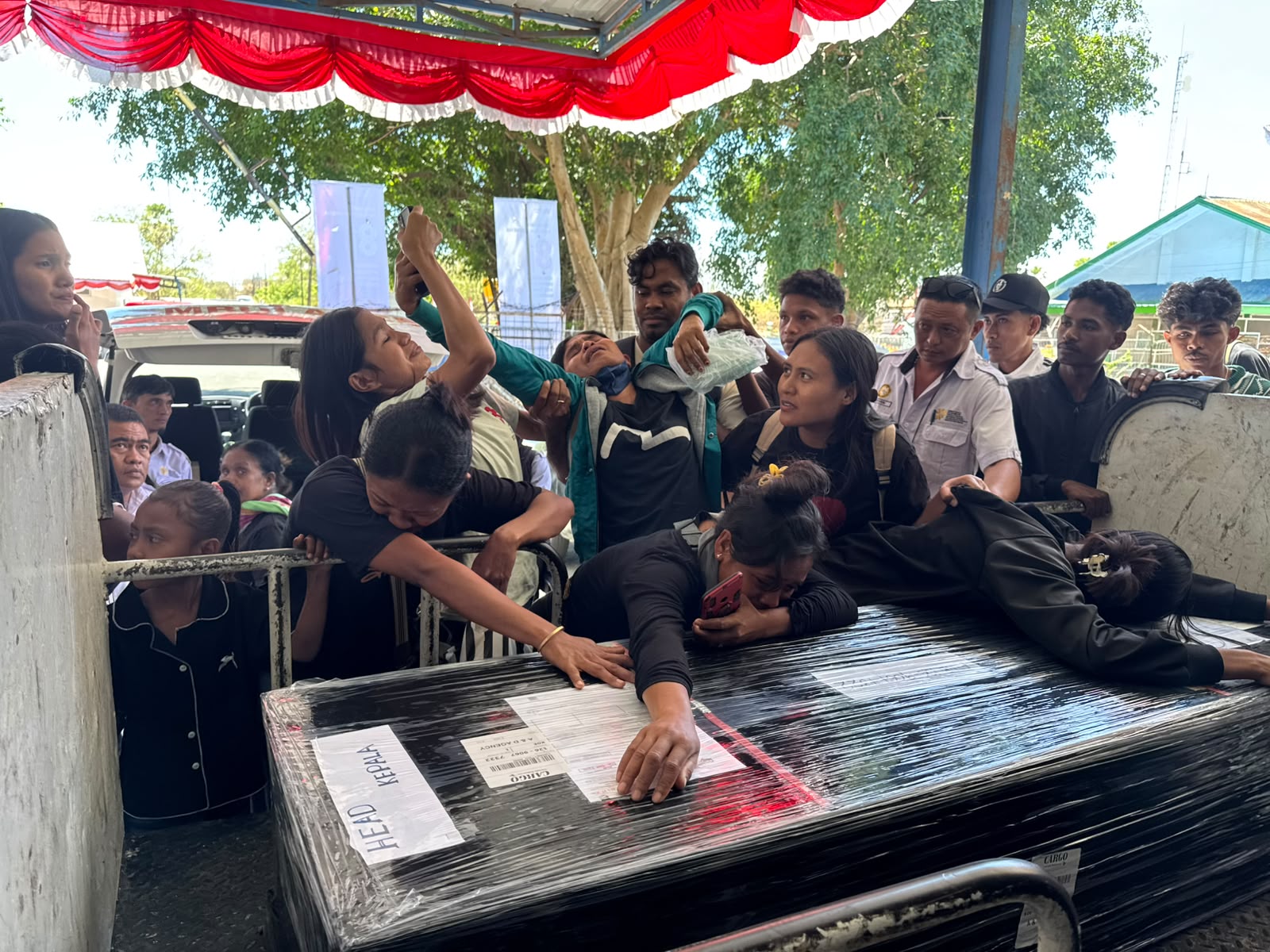 Jenazah PMI ke-97 Dipulangkan ke NTT, Keluarga Sebut Yustinus Meninggal Disambar Petir