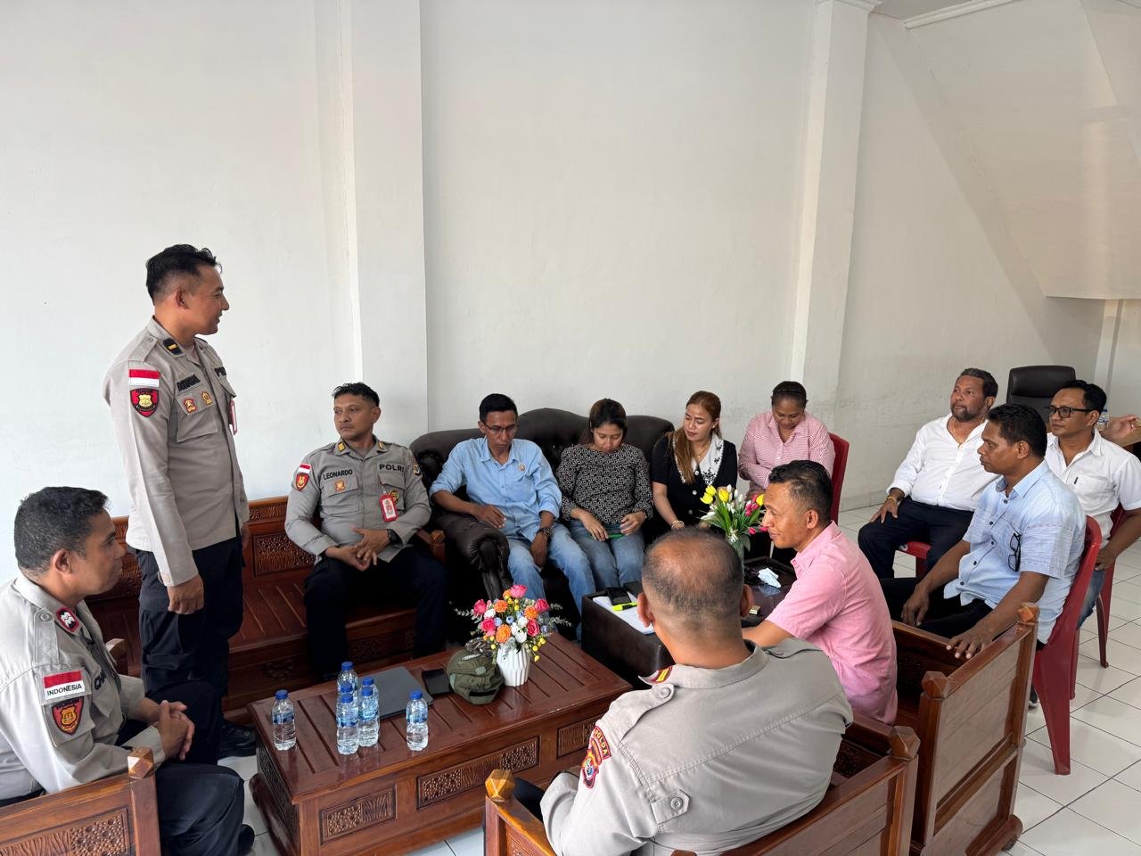 Polda NTT Sambangi Kantor Advokat Bildad Thonak, Ini yang Dibahas 